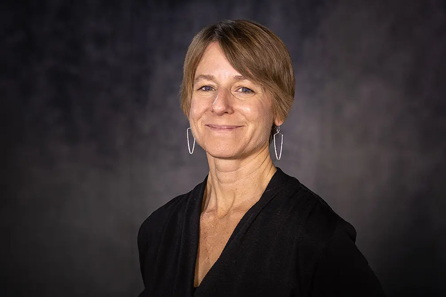 Elaine Head Shot